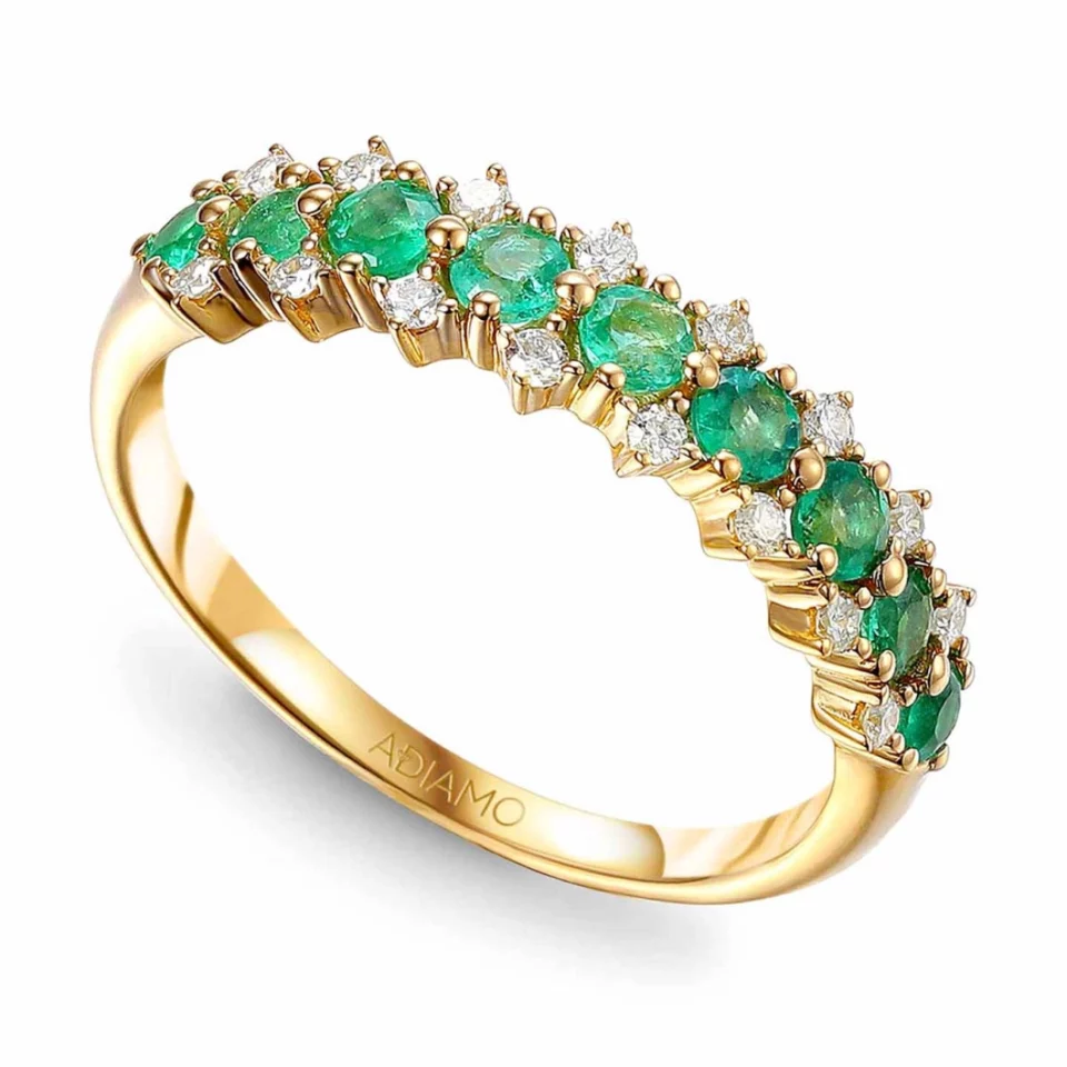 Pierścionek ze szmaragdami i diamentami