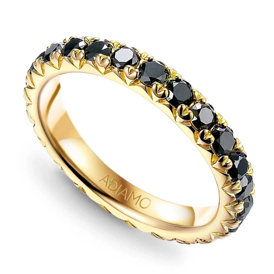 Pierścionek obrączkowy z czarnymi diamentami
