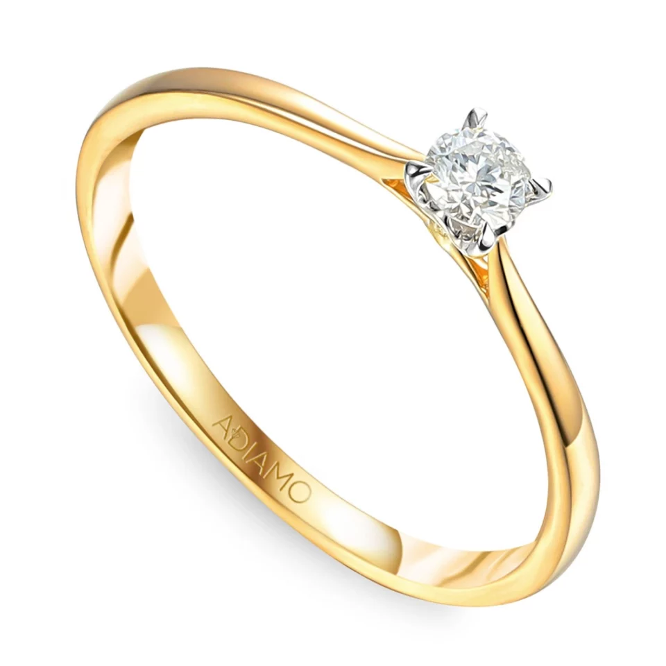 Złoty pierścionek z diamentem laboratoryjnym