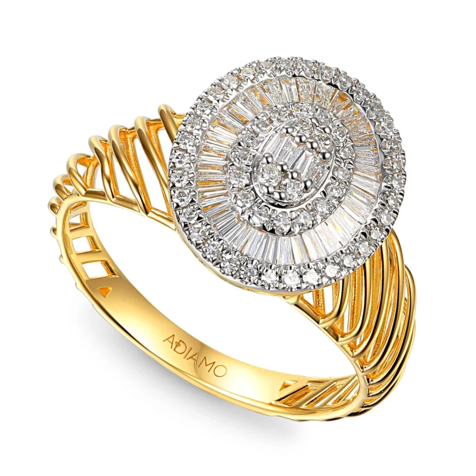 Złoty pierścionek z diamentami