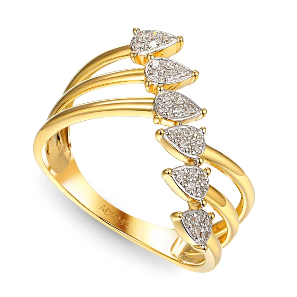 Złoty pierścionek z diamentami